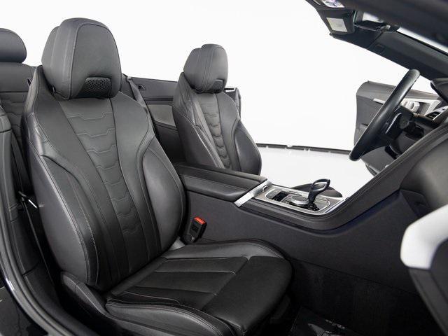 Photo of 2019 Black Sapphire Metallic BMW M850