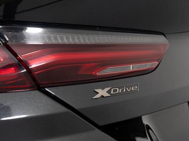 Photo of 2019 Black Sapphire Metallic BMW M850