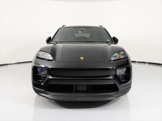 Photo of 2024 Black Porsche Macan