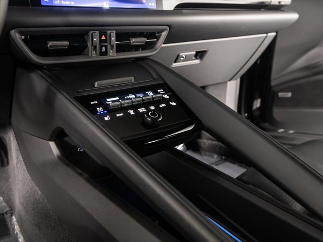 Photo of 2024 Black Porsche Macan