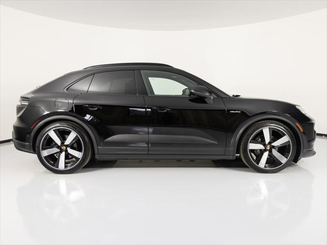 Photo of 2024 Black Porsche Macan