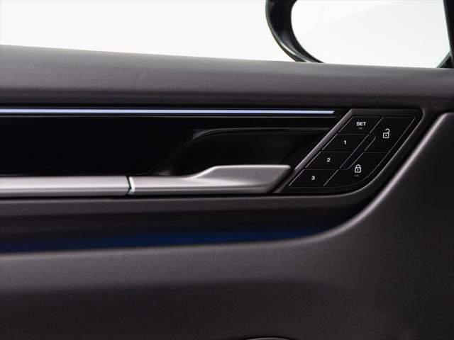 Photo of 2024 Black Porsche Macan