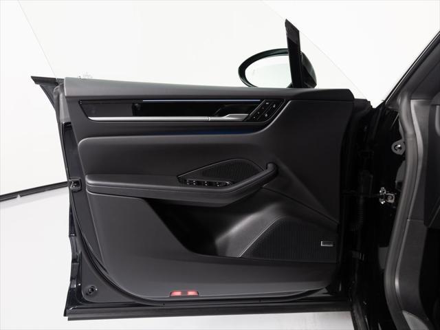 Photo of 2024 Black Porsche Macan