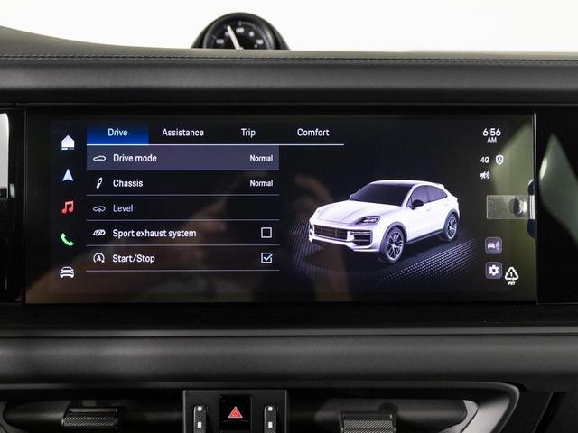 Photo of 2025 Quartzite Grey Metallic Porsche Cayenne