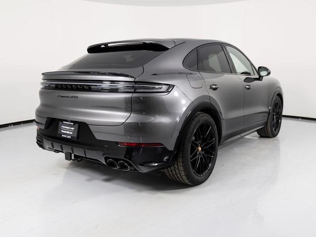 Photo of 2025 Quartzite Grey Metallic Porsche Cayenne