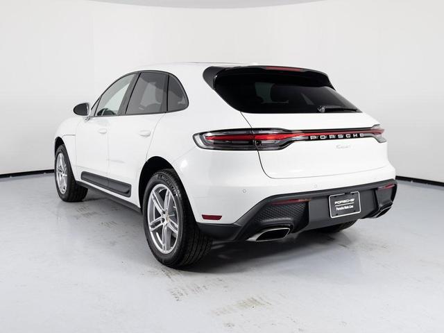 Photo of 2025 White Porsche Macan