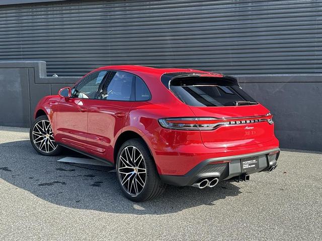 Photo of 2025 Carmine Red Porsche Macan