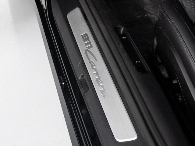 Photo of 2025 Black Porsche 911