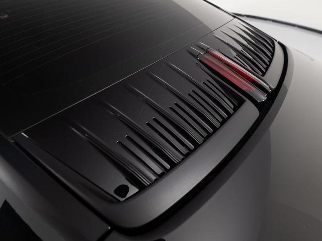 Photo of 2025 Black Porsche 911