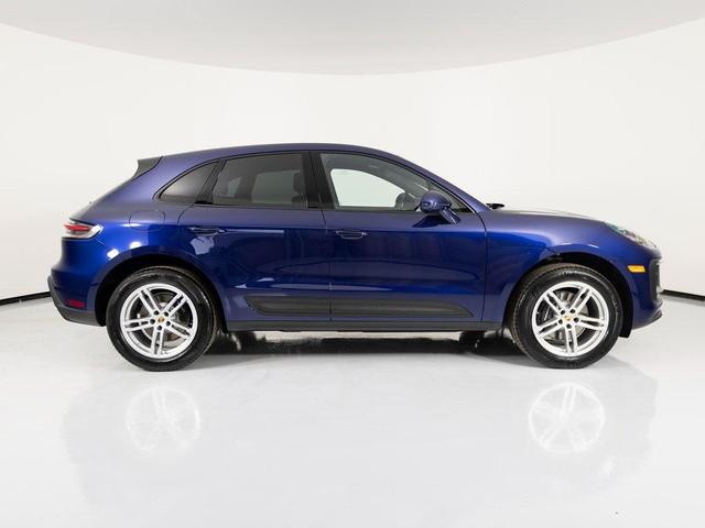 Photo of 2026 Gentian Blue Porsche Macan