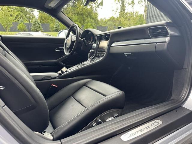 Photo of 2014 Rhodium Silver Metallic Porsche 911
