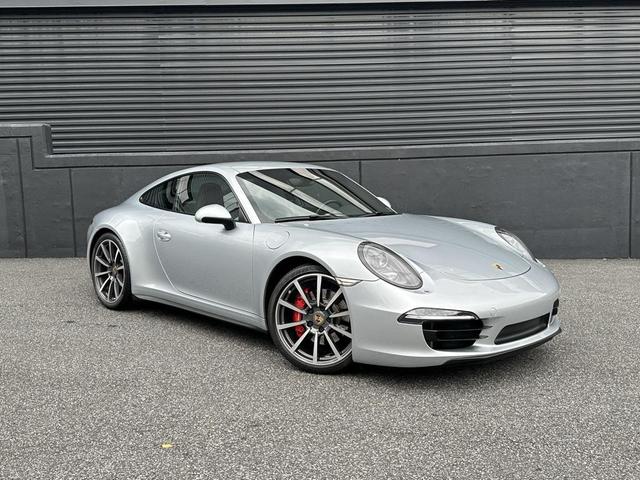 Photo of 2014 Rhodium Silver Metallic Porsche 911