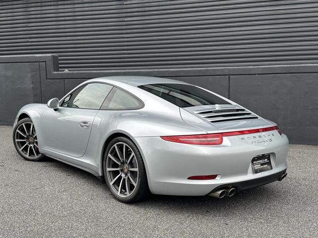 Photo of 2014 Rhodium Silver Metallic Porsche 911
