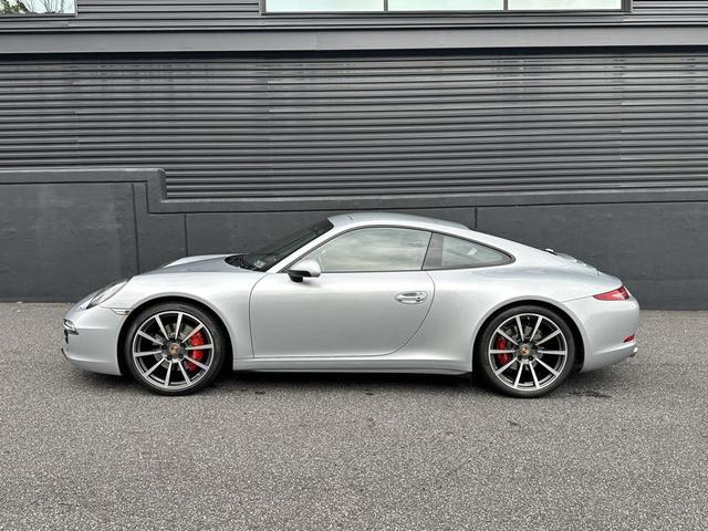 Photo of 2014 Rhodium Silver Metallic Porsche 911