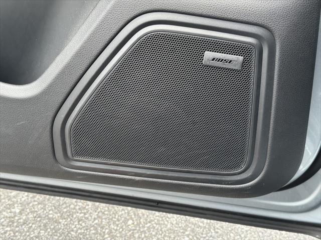 Photo of 2024 Dolomite Silver Metallic Porsche Macan
