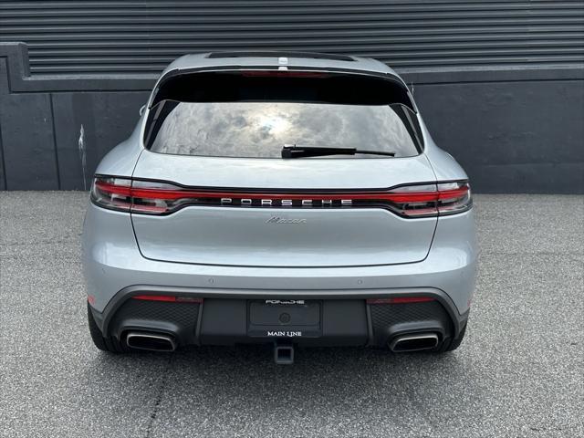 Photo of 2024 Dolomite Silver Metallic Porsche Macan