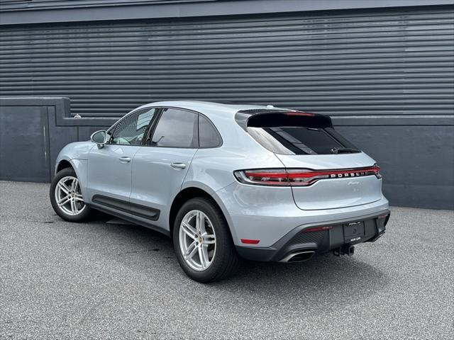 Photo of 2024 Dolomite Silver Metallic Porsche Macan