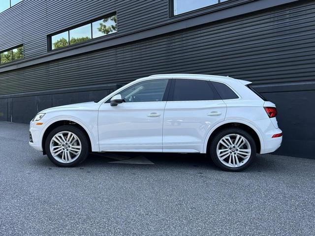 Photo of 2018 Ibis White Audi Q5