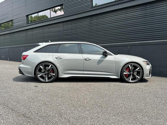 Photo of 2022 Nardo Gray Audi RS 6 Avant