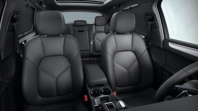 Photo of 2026 White Porsche Macan
