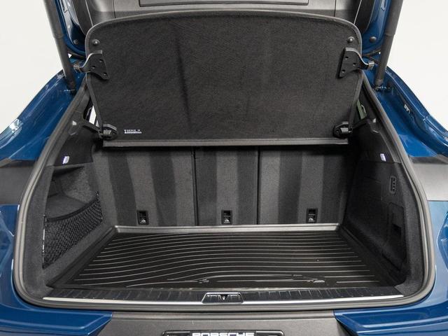 Photo of 2024 Montego Blue Metallic Porsche Cayenne