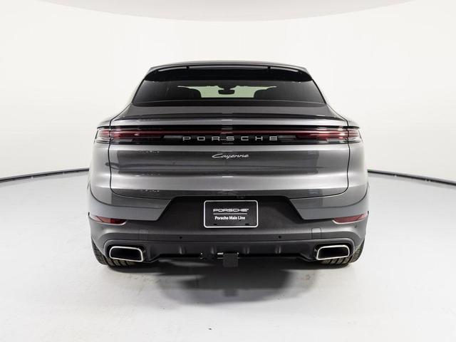 Photo of 2025 Quartzite Grey Metallic Porsche Cayenne