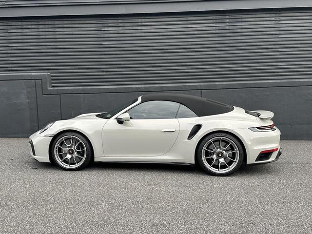 Photo of 2022 Chalk Porsche 911