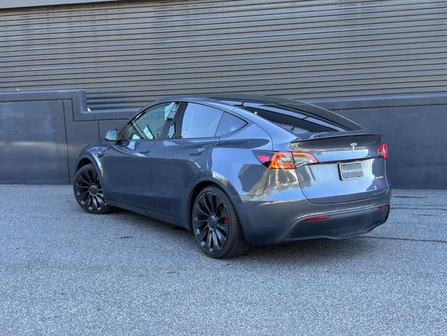 Photo of 2023 Midnight Silver Metallic Tesla Model Y