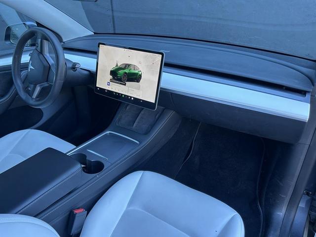 Photo of 2023 Midnight Silver Metallic Tesla Model Y