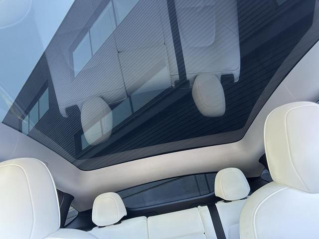 Photo of 2023 Midnight Silver Metallic Tesla Model Y