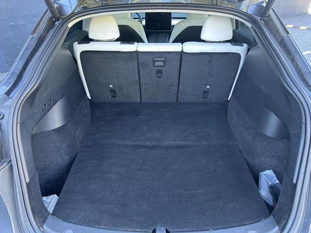 Photo of 2023 Midnight Silver Metallic Tesla Model Y