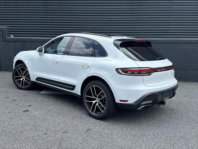 Photo of 2025 White Porsche Macan