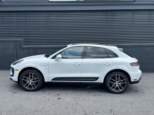 Photo of 2025 White Porsche Macan