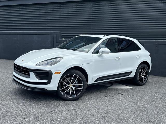 Photo of 2025 White Porsche Macan