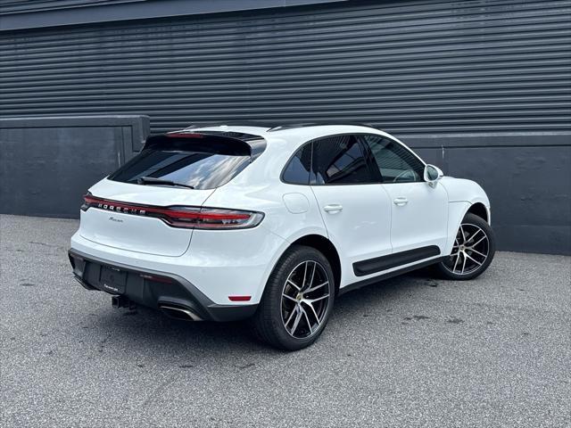 Photo of 2025 White Porsche Macan