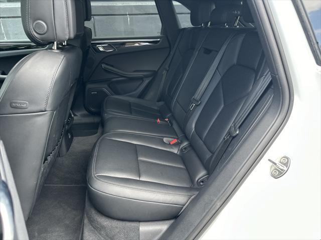 Photo of 2025 White Porsche Macan