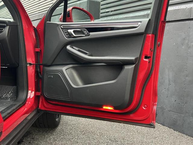 Photo of 2025 Carmine Red Porsche Macan