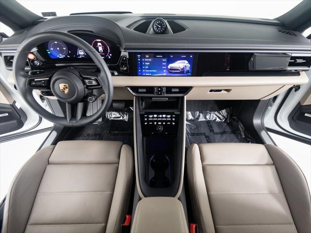 Photo of 2024 White Porsche Macan