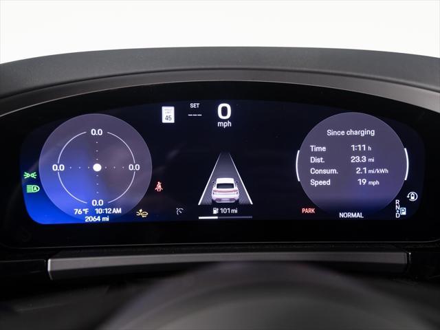 Photo of 2024 White Porsche Macan