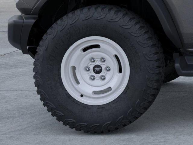 Photo of 2025 Gray Ford Bronco