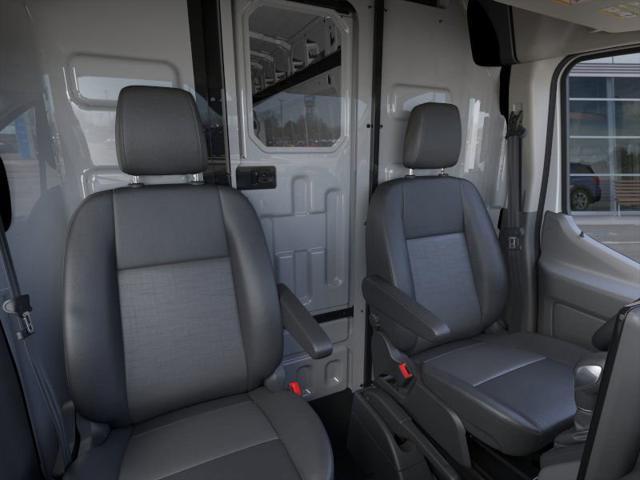 Photo of 2025 Oxford White Ford Transit-350