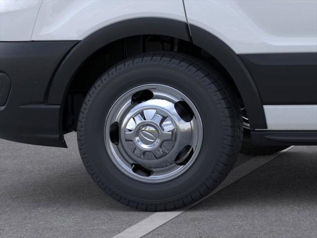 Photo of 2025 Oxford White Ford Transit-350