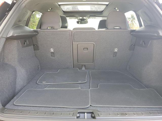 Photo of 2025 Black Volvo XC40