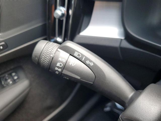 Photo of 2025 Black Volvo XC40