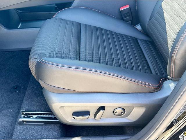 Photo of 2025 Black Nissan Rogue