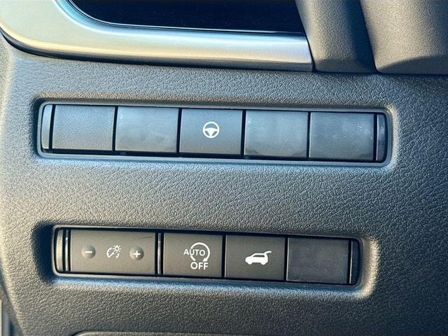 Photo of 2025 Black Nissan Rogue