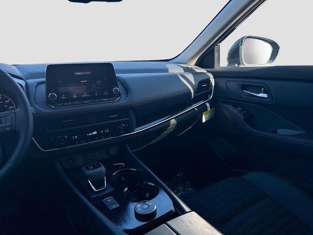 Photo of 2025 Black Nissan Rogue