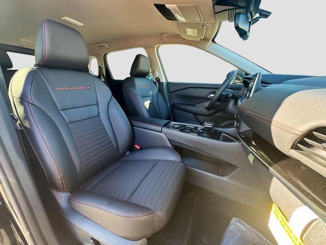 Photo of 2025 Black Nissan Rogue