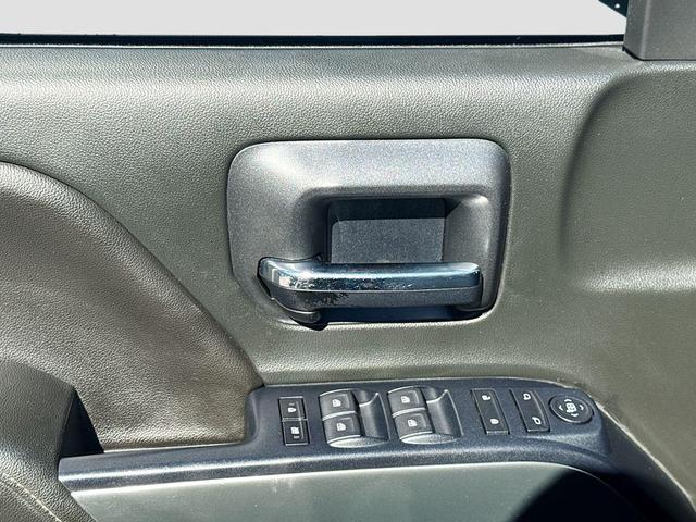 Photo of 2018 Black Chevrolet Silverado 1500