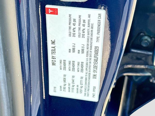 Photo of 2018 Blue Tesla Model 3